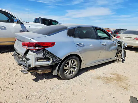 2019 KIA Optima VIN 5XXGT4L36KG275134 фото 3