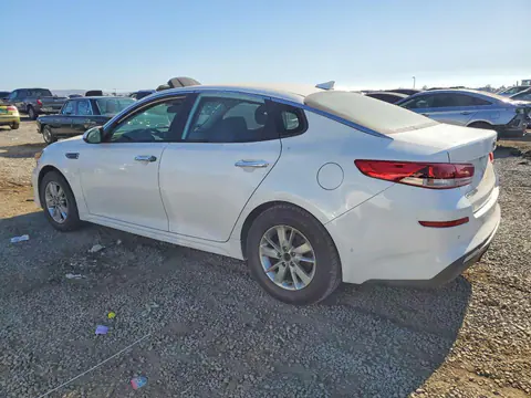 2019 KIA Optima VIN 5XXGT4L36KG277028 фото 2