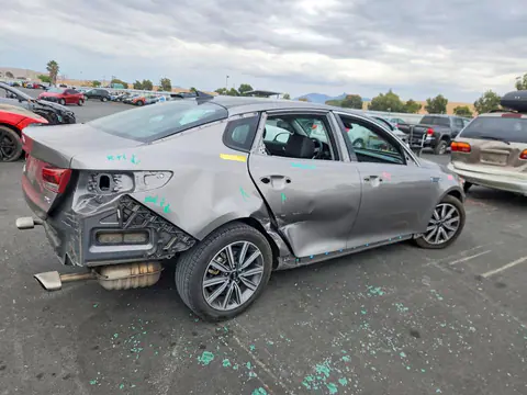 2019 KIA Optima VIN 5XXGU4L11KG311999 фото 3