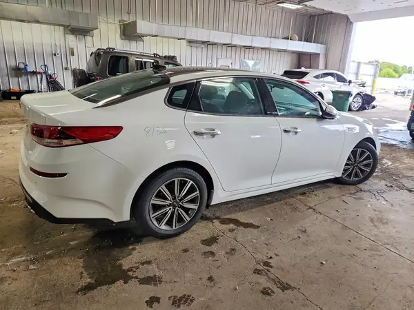 5XXGT4L39KG323161 — 2019 Kia Optima, фото 3 с аукциона Copart 05.10.2026, Вандализм