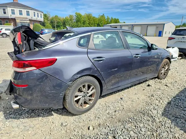 5XXGT4L31KG305740 — 2019 Kia Optima, фото 3 с аукциона Copart, Задняя часть