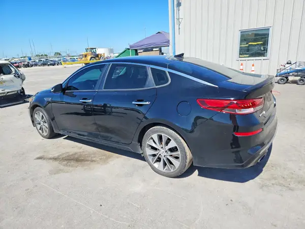 5XXGT4L36KG288708 — 2019 Kia Optima, фото 2 с аукциона Copart, Передняя часть