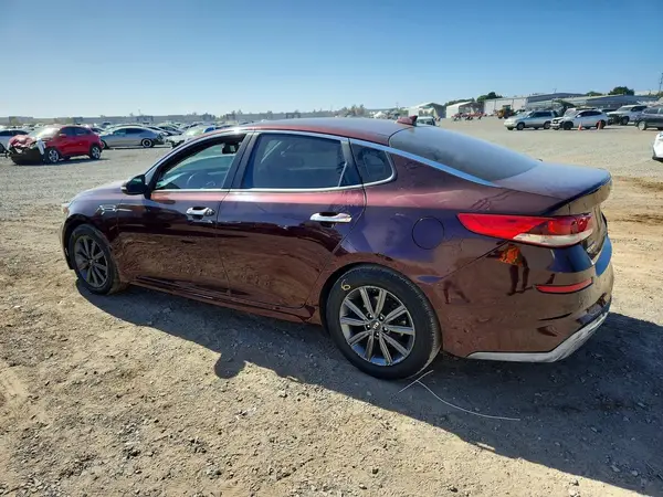 5XXGT4L36KG355632 — 2019 Kia Optima, фото 2 с аукциона Copart, Передняя часть