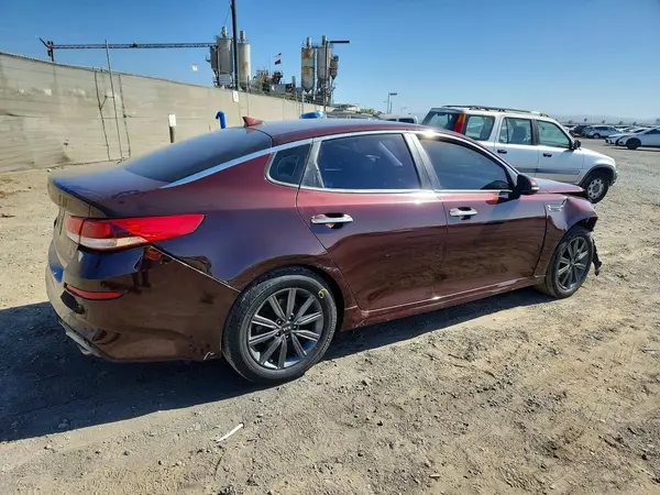 5XXGT4L36KG355632 — 2019 Kia Optima, фото 3 с аукциона Copart, Передняя часть
