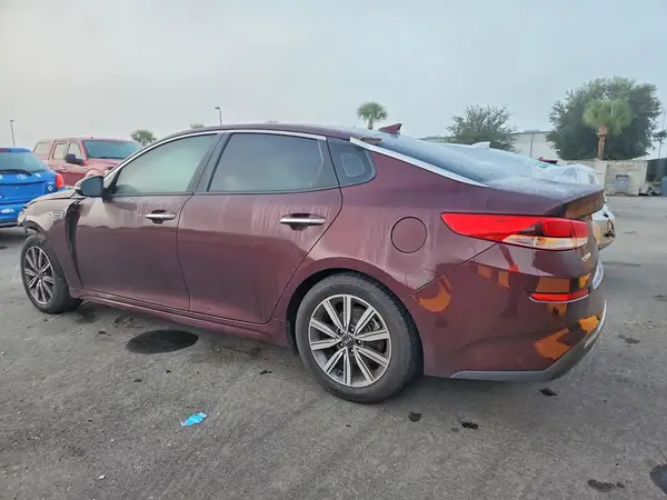 5XXGT4L38KG369550 — 2019 Kia Optima, фото 2 с аукциона Copart, Передняя часть