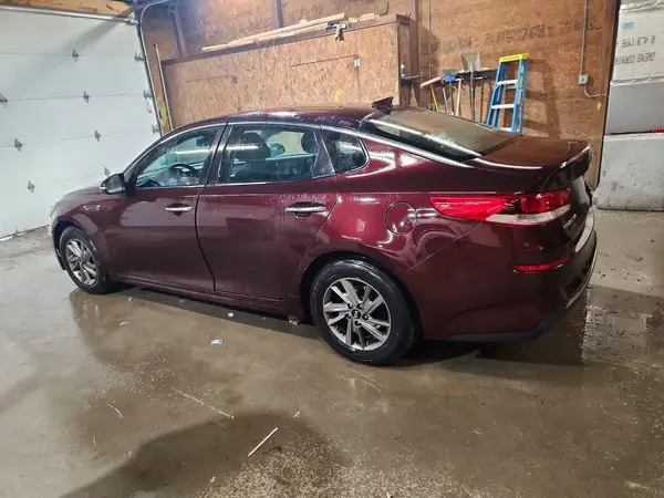 5XXGT4L39KG300253 — 2019 Kia Optima, фото 2 с аукциона Copart 08.10.2026, Боковая часть