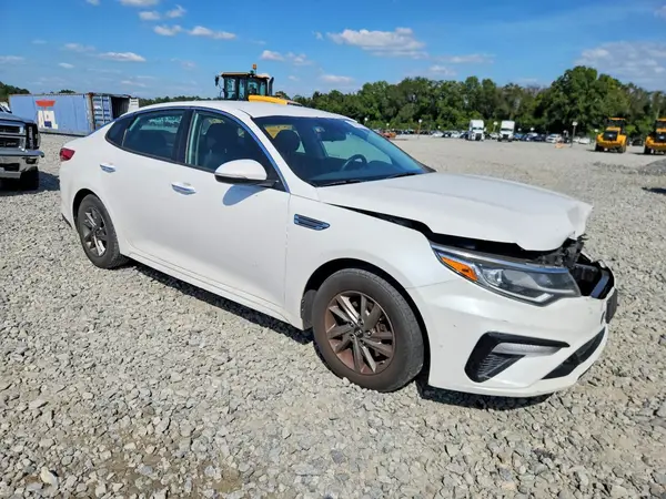 5XXGT4L37KG339133 — 2019 Kia Optima, фото 4 с аукциона Copart, Передняя часть