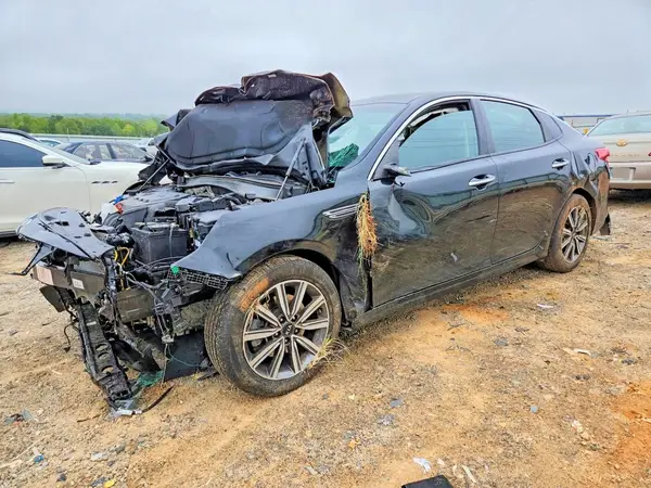 5XXGT4L37KG361617 — 2019 Kia Optima, Крыша (Top/Roof), фото до ремонта