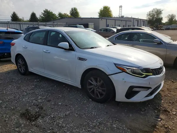 5XXGT4L30LG383752 — 2020 Kia Optima, фото 4 с аукциона Copart, Передняя часть