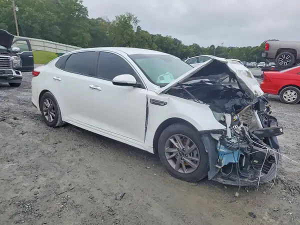 5XXGT4L38LG381599 — 2020 Kia Optima, фото 4 с аукциона Copart, Передняя часть