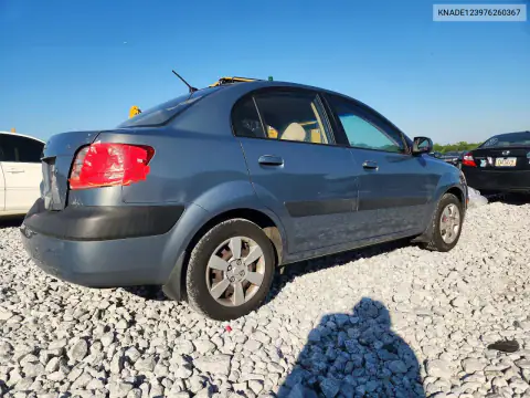 KNADE123976260367 — 2007 Kia Rio, фото 3 с аукциона Copart, Задняя часть