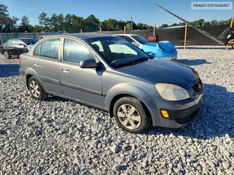 KNADE123976260367 — 2007 Kia Rio, фото 4 с аукциона Copart, Задняя часть