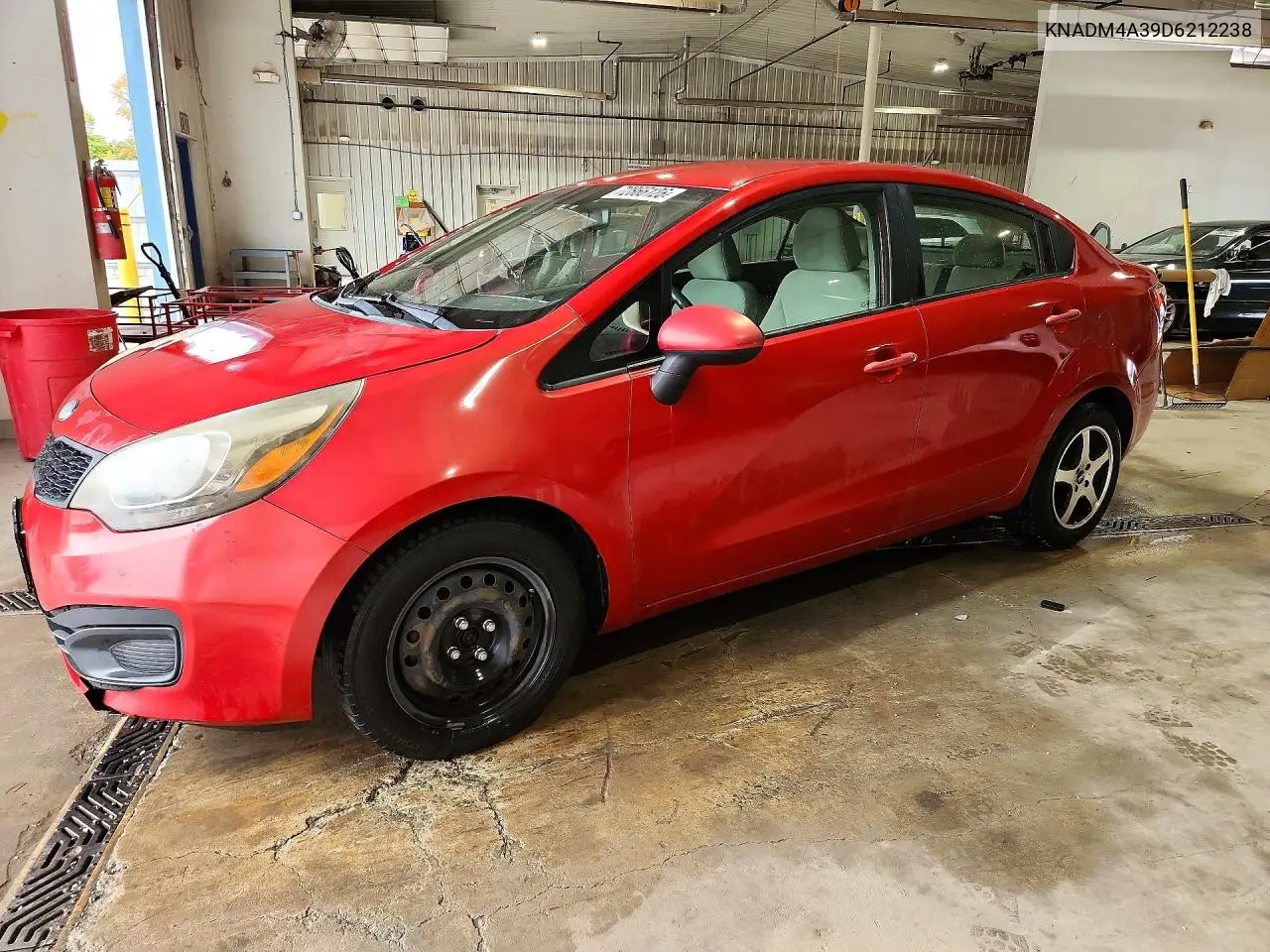 KNADM4A39D6212238 Kia Rio 2013 — повреждение Сторона, фото до ремонта