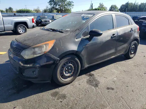 KNADM5A32E6346368 — 2014 Kia Rio, Вандализм (Vandalism), фото до ремонта