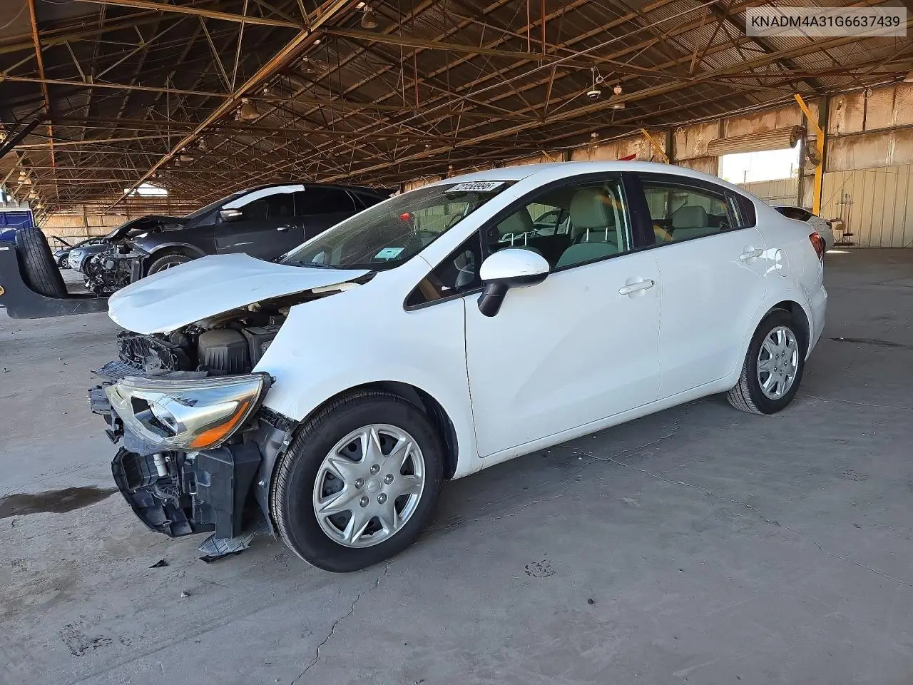 KNADM4A31G6637439 Kia Rio 2016 — повреждение Передняя часть, фото до ремонта