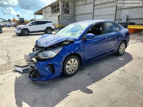 3KPA24AD2LE307365 — 2020 Kia Rio, Передняя часть, фото до ремонта