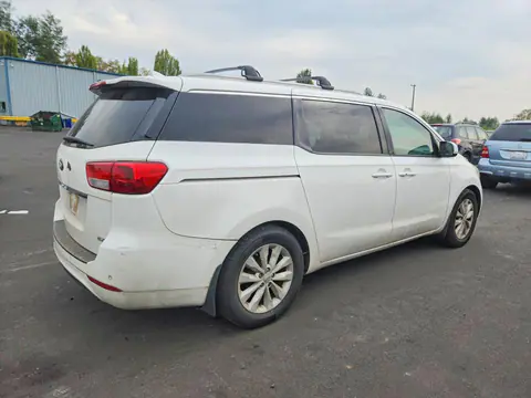 2015 KIA Sedona VIN KNDMC5C19F6045146 фото 3
