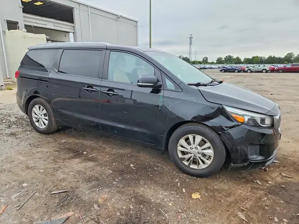 KNDMB5C13G6213528 — 2016 Kia Sedona, фото 4 с аукциона Copart, Передняя часть