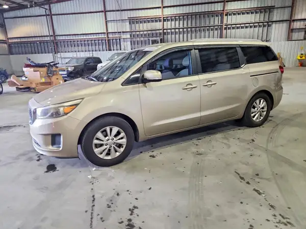 KNDMB5C15G6158998 — 2016 Kia Sedona, Боковая часть (Side), фото до ремонта