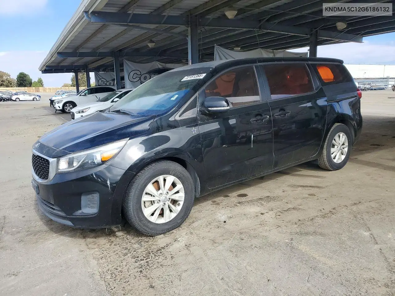 2016 Kia Sedona L VIN KNDMA5C12G6186132 фото 1