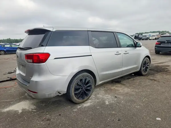 KNDMB5C10H6236010 — 2017 Kia Sedona, фото 3 с аукциона Copart 23.09.2026, Задняя часть