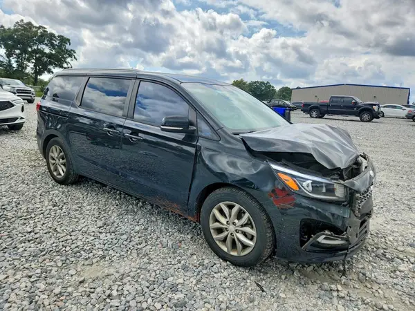 KNDMB5C1XK6552778 — 2019 Kia Sedona, фото 4 с аукциона Copart, Передняя часть