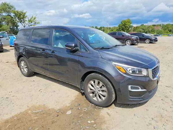 KNDMB5C10L6598105 — 2020 Kia Sedona, фото 4 с аукциона Copart 15.10.2026, Передняя часть