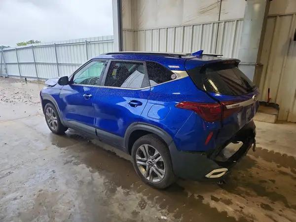 2021 KIA SELTOS VIN KNDEUCAA7M7098718 фото 2