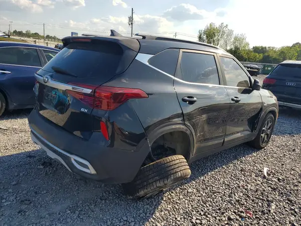 KNDERCAA9M7106223 — 2021 Kia Seltos, фото 3 с аукциона Copart 06.10.2026, Боковая часть