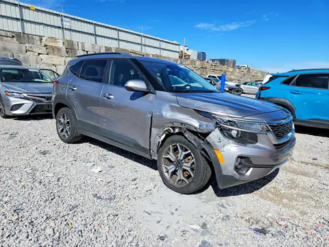 2021 KIA SELTOS VIN KNDERCAA4M7168208 фото 4