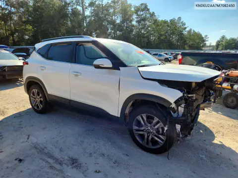 KNDEU2AA7M7082450 — 2021 Kia Seltos, фото 4 с аукциона Copart, Передняя часть