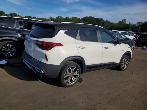 KNDETCA23N7343656 — 2022 Kia Seltos, фото 3 с аукциона Copart 02.10.2026, Боковая часть