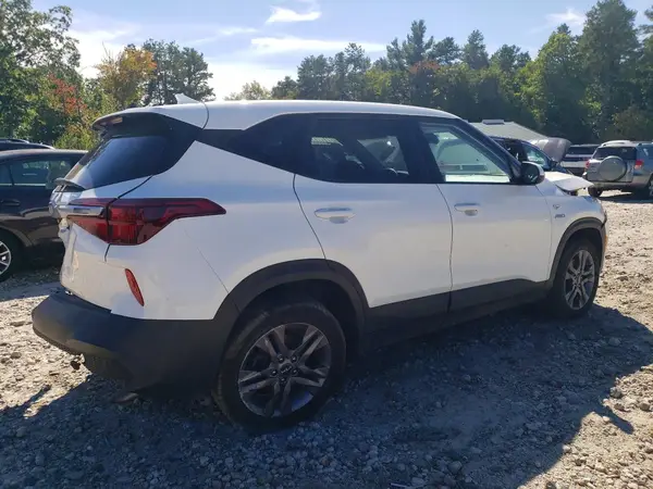 KNDEPCAA9N7251866 — 2022 Kia Seltos, фото 3 с аукциона Copart, Ходовая часть