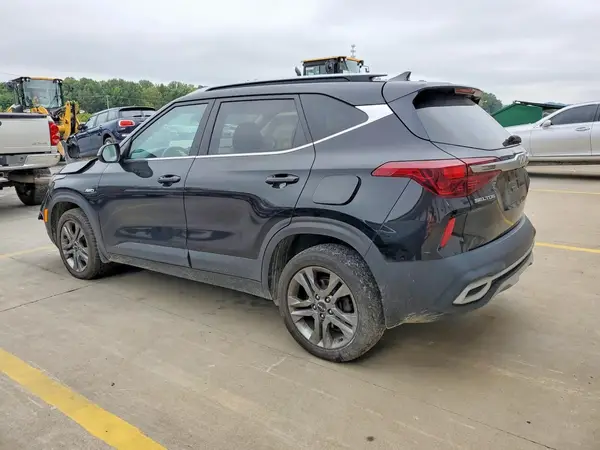 KNDEUCAA0N7320534 — 2022 Kia Seltos, фото 2 с аукциона Copart, Передняя часть