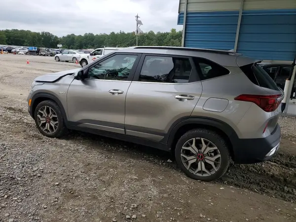 KNDETCA27N7268525 — 2022 Kia Seltos, фото 2 с аукциона Copart, Передняя часть