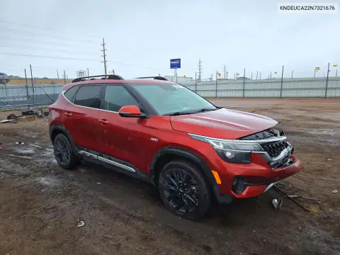 KNDEUCA22N7321676 — 2022 Kia Seltos, фото 4 с аукциона Copart, Передняя часть