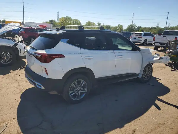 KNDEU2AA1P7392078 — 2023 Kia Seltos, фото 3 с аукциона Copart, Передняя часть