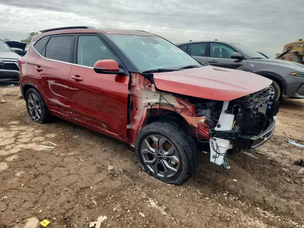 KNDEUCAA0R7561581 — 2024 Kia Seltos, фото 4 с аукциона Copart, Передняя часть