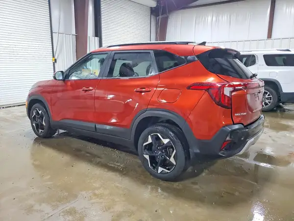 KNDEUCAA1S7787683 — 2025 Kia Seltos, фото 2 с аукциона Copart, Боковая часть