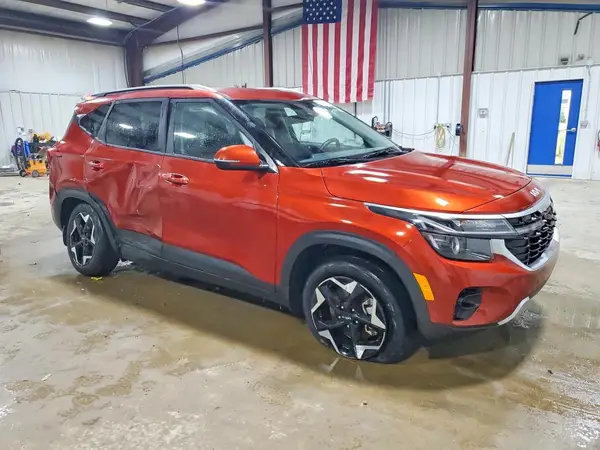 KNDEUCAA1S7787683 — 2025 Kia Seltos, фото 4 с аукциона Copart, Боковая часть