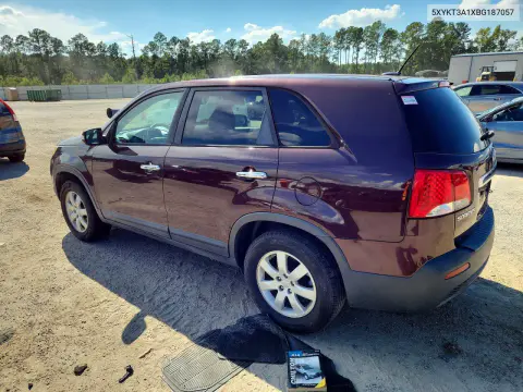 2011 Kia Sorento Lx VIN 5XYKT3A1XBG187057 фото 2