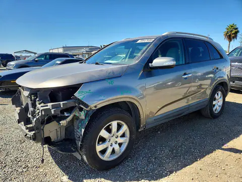 5XYKT4A1XBG076935 — 2011 Kia Sorento, Передняя часть (Front End), фото до ремонта