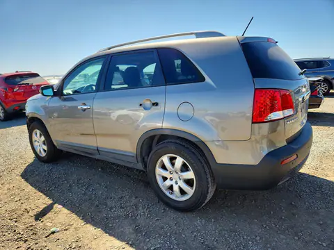 2011 KIA SORENTO VIN 5XYKT4A1XBG076935 фото 2