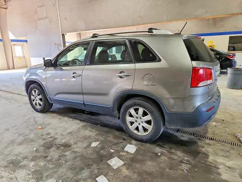 2011 KIA SORENTO VIN 5XYKT3A12BG185979 фото 2