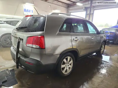 2012 Kia Sorento Lx VIN 5XYKTCA69CG266944 фото 3
