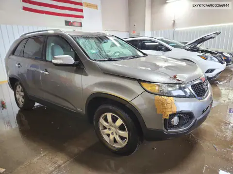 2012 Kia Sorento Lx VIN 5XYKTCA69CG266944 фото 4