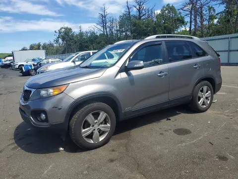 5XYKUDA21DG374248 — 2013 Kia Sorento, Задняя часть (Rear End), фото до ремонта