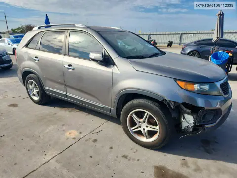 2013 Kia Sorento VIN 5XYKT3A61DG412335 фото 4