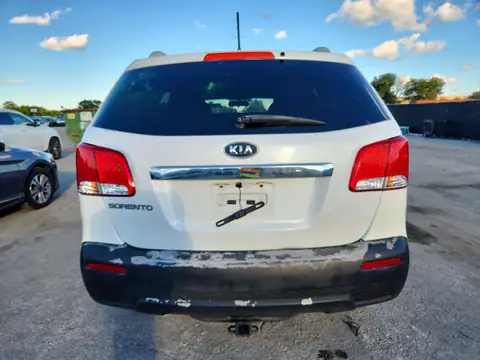 5XYKTDA29DG319078 — 2013 Kia Sorento, Передняя часть, фото до ремонта