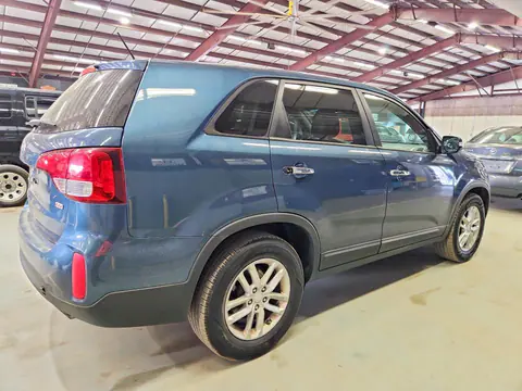 2014 KIA Sorento VIN 5XYKT3A60EG528787 фото 3